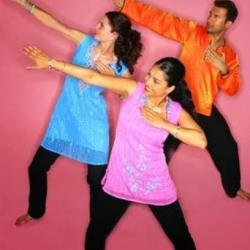 Jhoom Bollywood Dance Company (Classes and Performances)