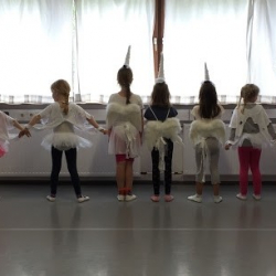 just4dance - Schule für modernen künstlerischen Tanz