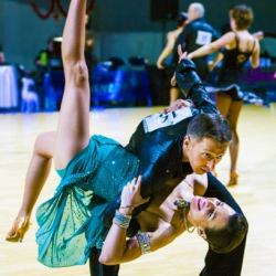 Клуб латиноамериканских и европейских спортивных бальных танцев 'Танго' (Бальные танцы в Минске)