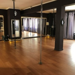 Royal Pole - Das Poledance Studio im Herzen von Bern