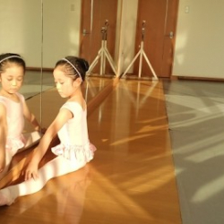 Tiara Classical Ballet Studio Chinami Dance Studio