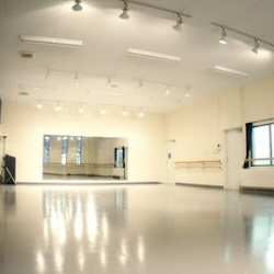 Aobamitsuru Dancing Dance Studio