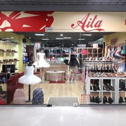 Shoes, clothes and accessories for dancing Aita